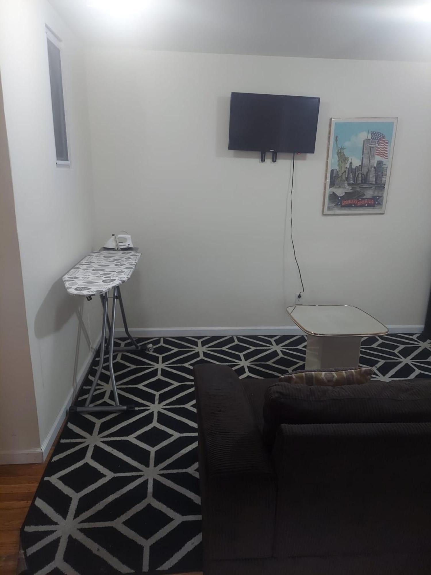 Crystal Room 1 Guest House Near 12Mins To Ewr Airport / Prudential / Njit / Penn Station Ньюарк Екстер'єр фото