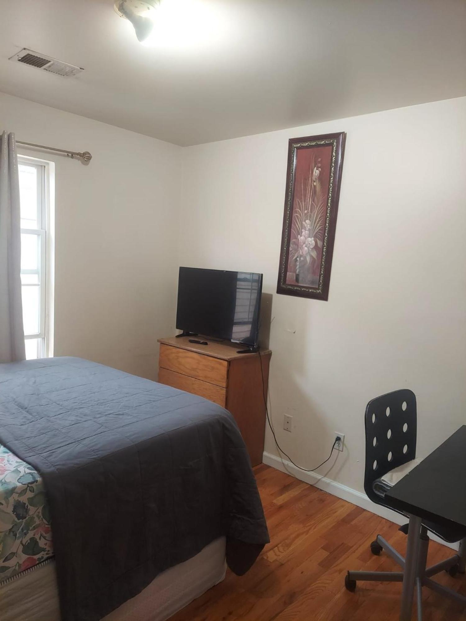 Crystal Room 1 Guest House Near 12Mins To Ewr Airport / Prudential / Njit / Penn Station Ньюарк Екстер'єр фото