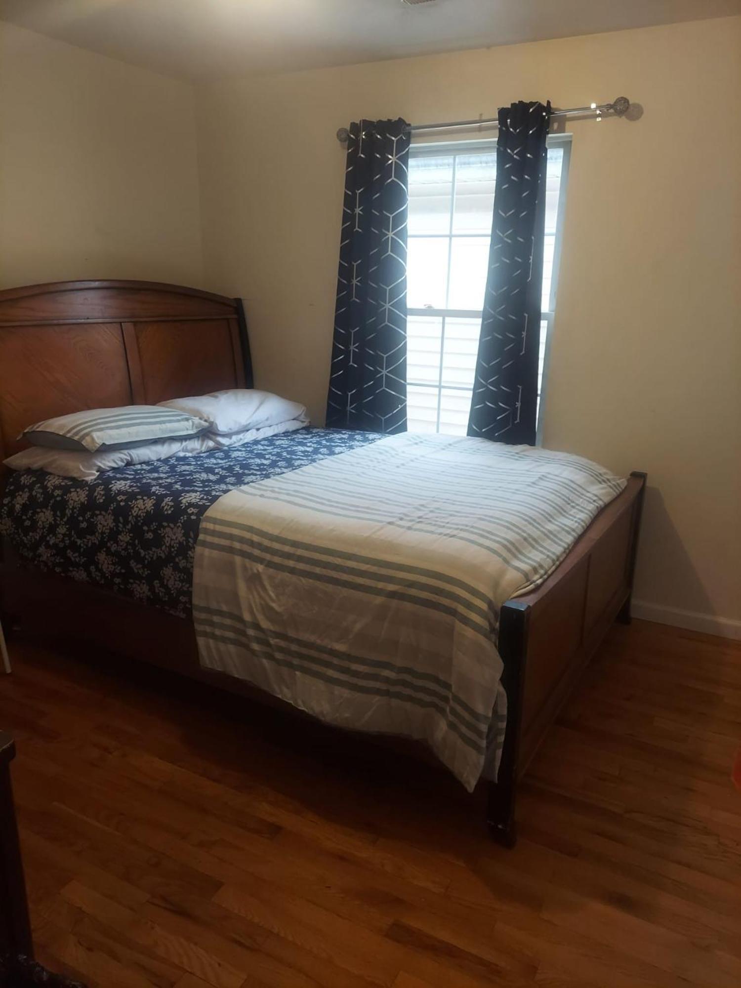 Crystal Room 1 Guest House Near 12Mins To Ewr Airport / Prudential / Njit / Penn Station Ньюарк Екстер'єр фото