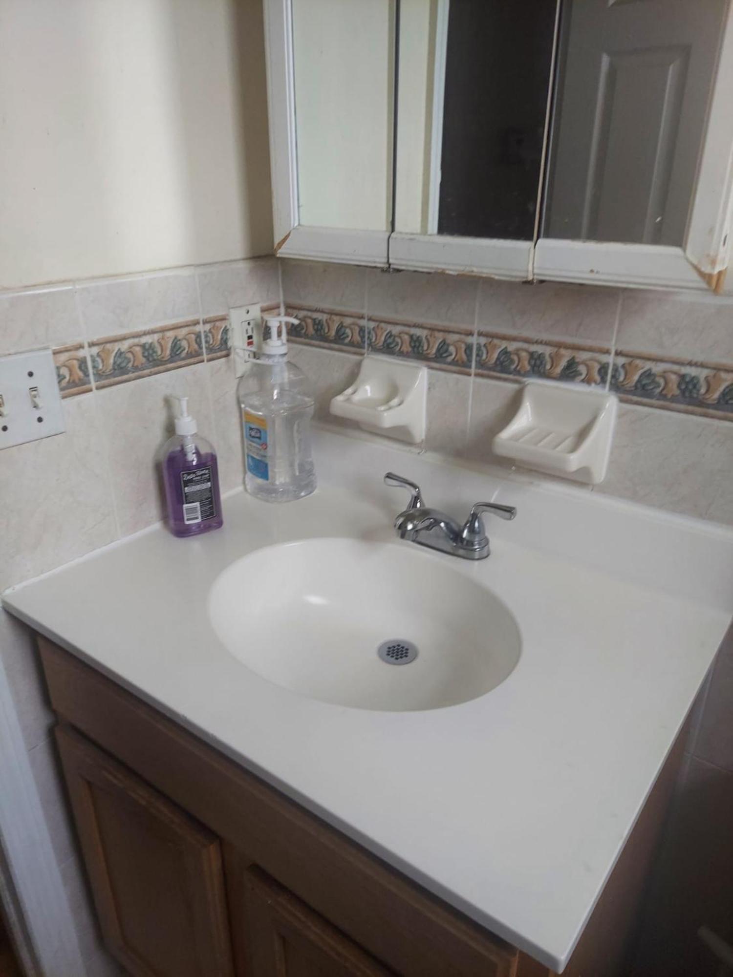 Crystal Room 1 Guest House Near 12Mins To Ewr Airport / Prudential / Njit / Penn Station Ньюарк Екстер'єр фото